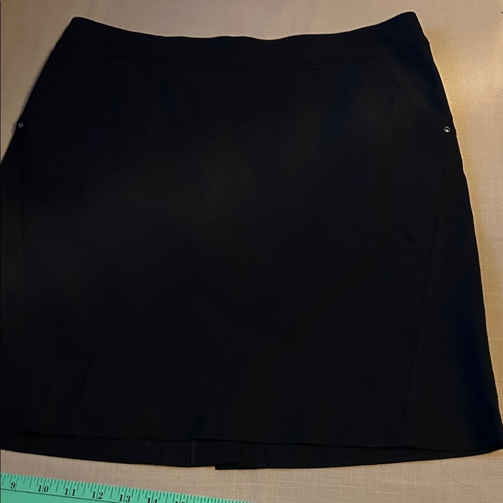 EUC Charlie ❤️ Elegant Black Skort